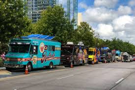 TX Food Trucks Offer an Extensive Range of Dishes for Every Preference